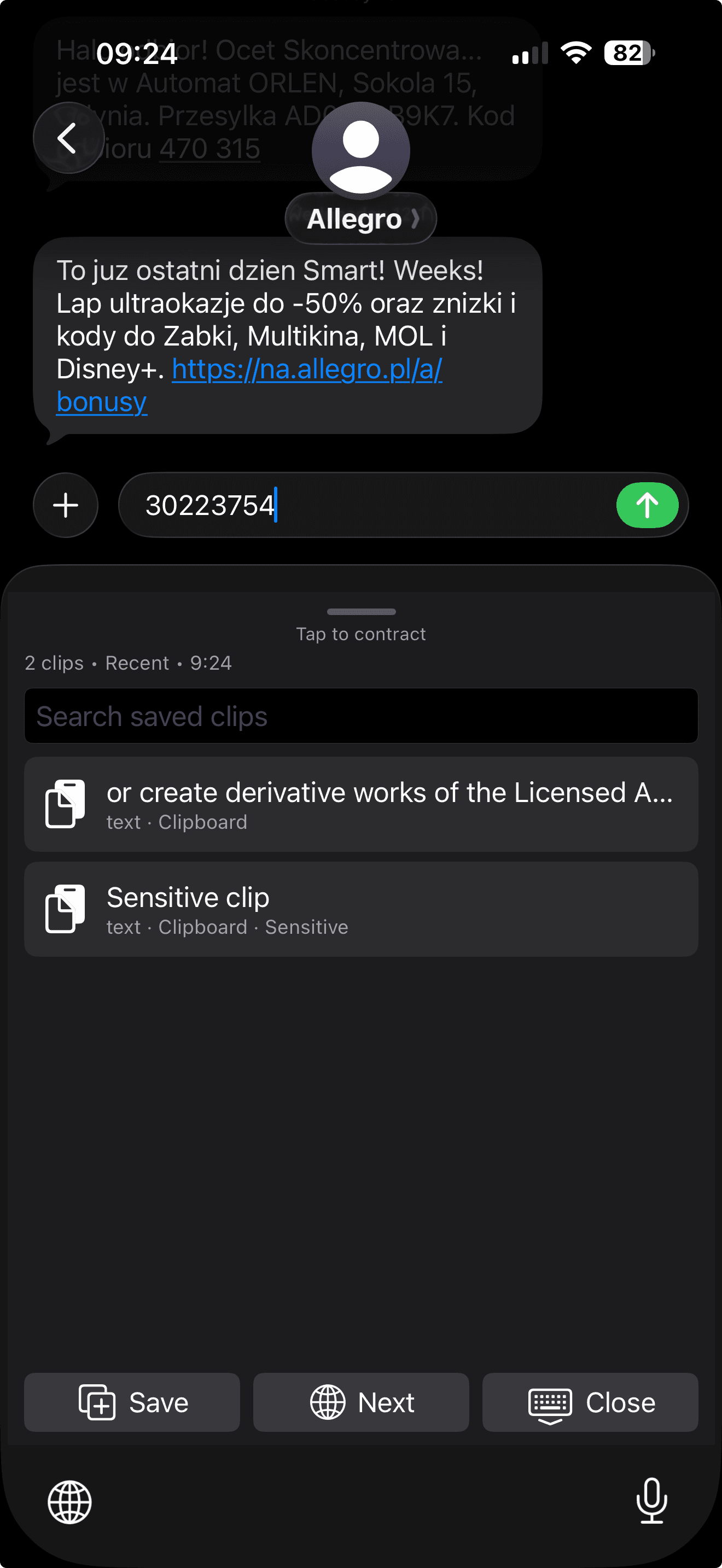 ClipKeep keyboard extension showing searchable saved clips while composing a message.